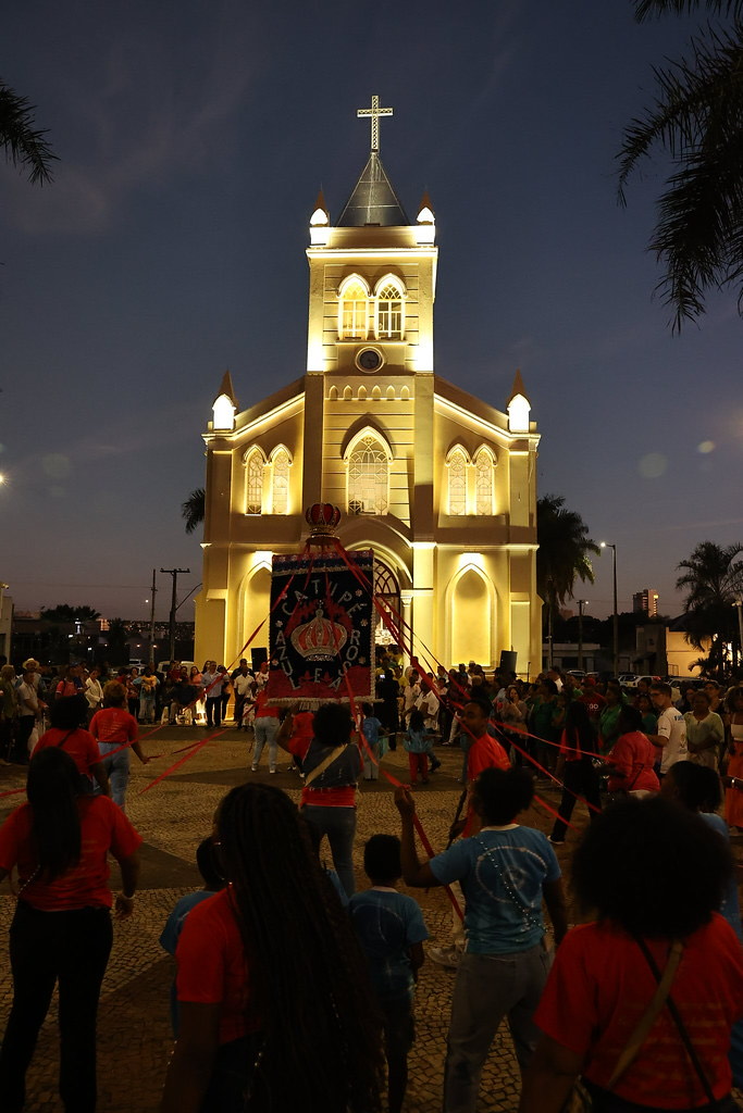 Prefeitura apoia início da Festa da Congada de Uberlândia com celebração da Bandeira do Aviso 1