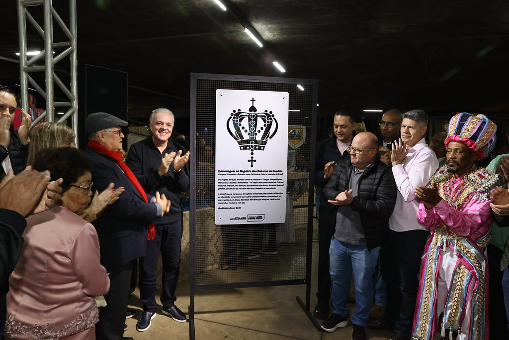 Prefeitura entrega homenagens aos grupos de congada em reconhecimento pela oficialização como Patrimônio Cultural Imaterial do Brasil 2