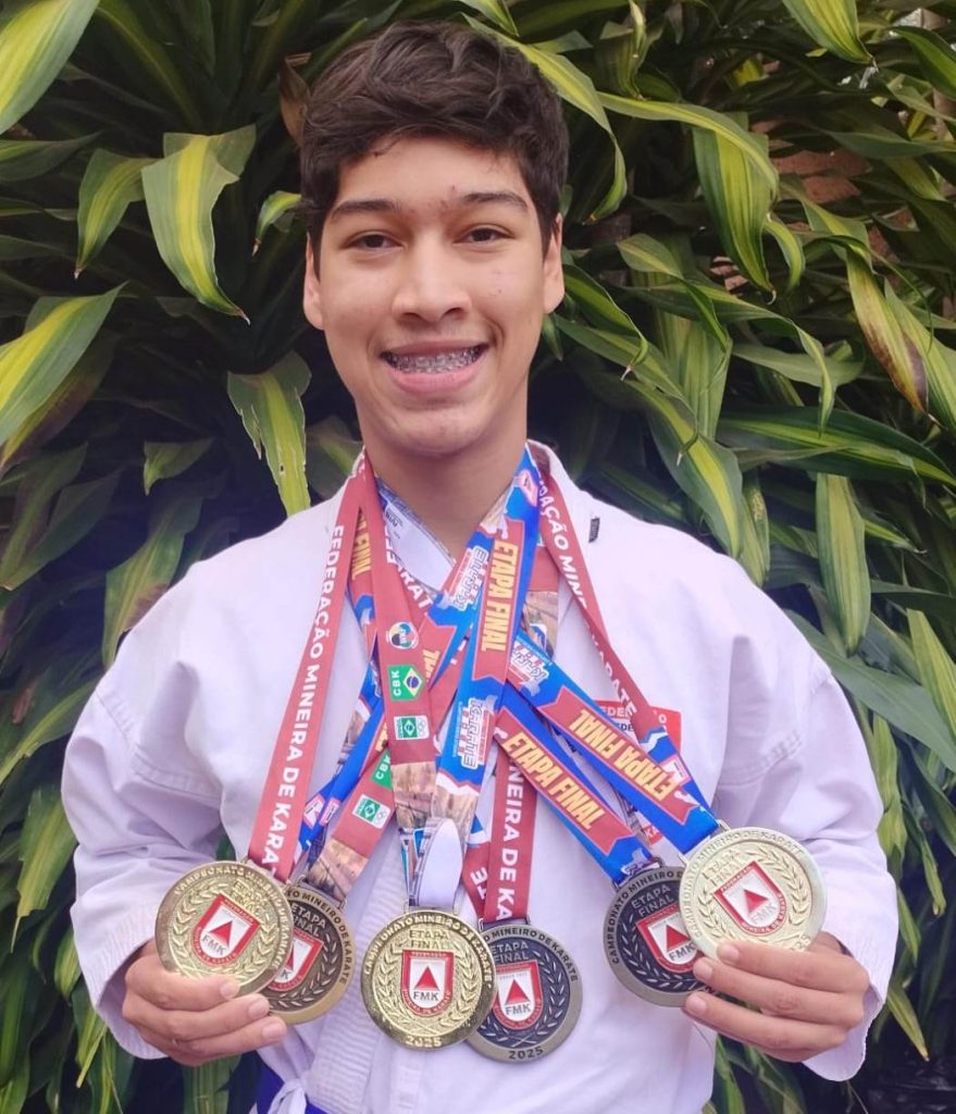 Equipe da Prefeitura conquista 27 medalhas na Etapa Final do Campeonato Mineiro de Karate 1