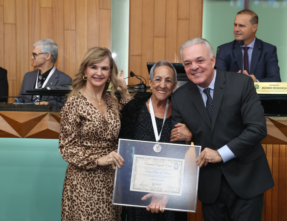 Prefeitura presta homenagens em edição 2025 da Comenda Augusto César 2