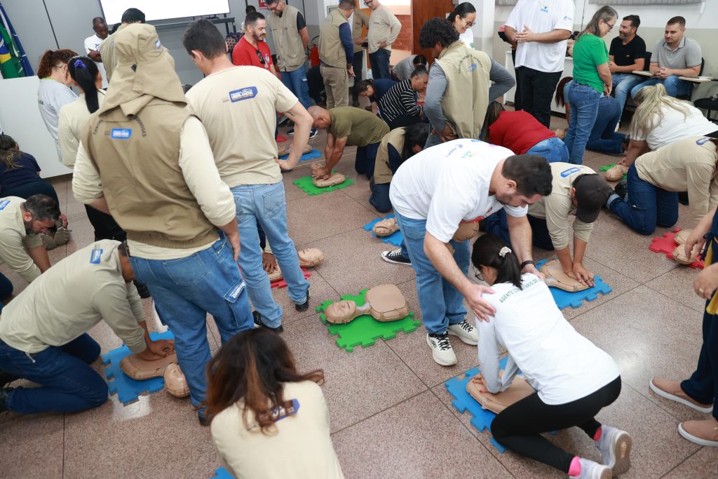 Prefeitura promove capacitação em primeiros socorros para agentes comunitários de saúde e de combate a endemias 1