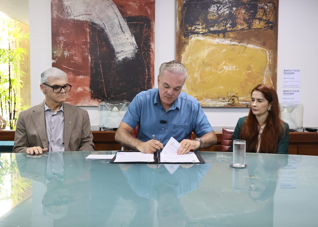 Prefeitura firma parceria para lançamento do projeto ‘Conecta UFU-PMU’ 1